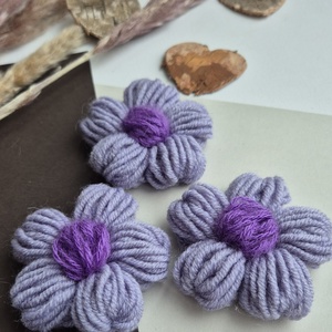 Mărțișor Handmade Tip Broșă � Flower Power Purple - bijuterii - broșe - Artynos.ro