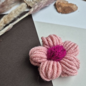 Martisor Handmade Tip Brosa � Flower Power Magenta Dust Pink, Bijuterii, Brose, Crosetat, ARTYNOS