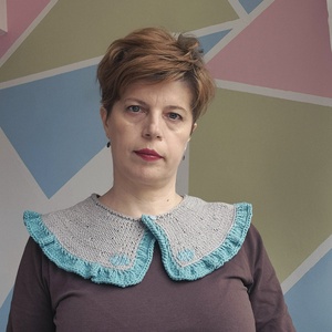 Guler Între rânduri - volanase cu inimi - îmbrăcăminte și modă - haine damă - bluze damă - Artynos.ro