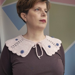 Guler Între rânduri - brodat cu trandafiri - îmbrăcăminte și modă - haine damă - bluze damă - Artynos.ro