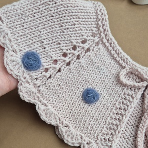 Guler Între rânduri - brodat cu trandafiri - îmbrăcăminte și modă - haine damă - bluze damă - Artynos.ro