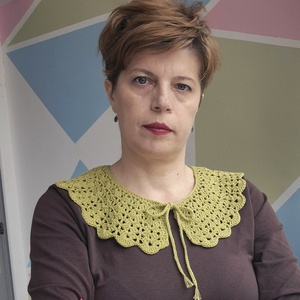 Guler Între rânduri - patratul bunicii - îmbrăcăminte și modă - haine damă - bluze damă - Artynos.ro