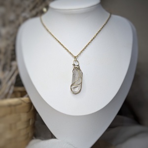 Pandantiv din Alamă și Cuart Alpin Lumen Quartz  - bijuterii - coliere - coliere cu pandantive - Artynos.ro