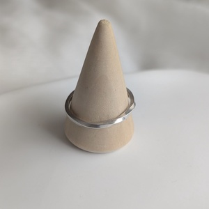 Inel minimalist din argint 'Twist Line' - bijuterii - inele - inele solitaire - Artynos.ro