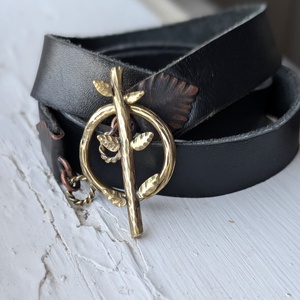 Brățară din piele naturala reciclata, cupru și alama 'Eternal Cycle'  - bijuterii - brățări - brățări din cupru - Artynos.ro Brățară din piele naturala reciclata, cupru și alama 'Eternal Cycle'  - bijuterii - brățări - brățări din cupru - Artynos.ro