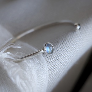 Brățară Reglabila din Argint cu Pietre Semiprețioase Winter Light - bijuterii - brățări - brățări din argint - Artynos.ro