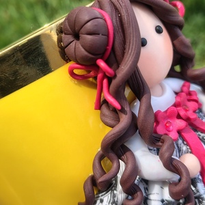 Cană fetiță cu două codițe � detaliu handmade din lut polimeric - casă & stil de viață - decorațiuni de casă - decorațiuni de pereți - capcană de vise - Artynos.ro