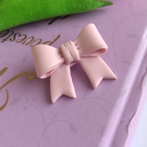 Brosa Fundita Roz Pal din lut polimeric � accesoriu handmade delicat si elegant, Bijuterii, Brose, Confectionarea bijuteriilor, Lucrare cu argila, ARTYNOS