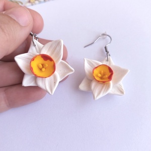 Cercei handmade narcise din lut polimeric, design floral delicat, Bijuterii, Cercei, Cercei lungi, Confectionarea bijuteriilor, Lucrare cu argila, ARTYNOS