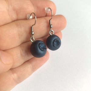 Cercei handmade Afine � design minimalist inspirat din natură - bijuterii - cercei - cercei lungi - Artynos.ro