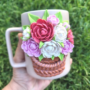 Căniță handmade decorată cu flori din lut polimeric , Design floral 3D tip coș cu flori - casă & stil de viață - echipamente de bucătărie - accesorii de servire - căni - Artynos.ro