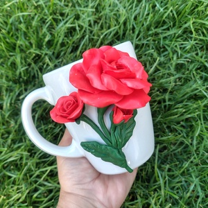 Căniță cu trandafir roșu realizată manual, decorată cu lut polimeric ,Cadou elegant handmade - casă & stil de viață - echipamente de bucătărie - accesorii de servire - căni - Artynos.ro