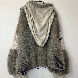 Pulover modern cu glugă, unicat, model deosebit, o combinație de fir gros cu un material pretios. - îmbrăcăminte și modă - haine damă - bluze damă - Artynos.ro