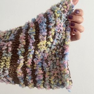 Pulover croșetat din fir în formă de floricele multicolore. - îmbrăcăminte și modă - haine damă - bluze damă - Artynos.ro