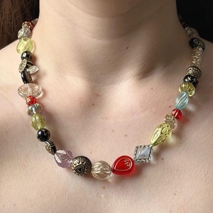 Lant handmade din margele acrilice aurii in stil baroc., Bijuterii, Coliere, Coliere din margele, , ARTYNOS