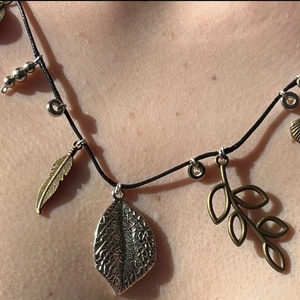 Lanț handmade cu pandantive diferite. - bijuterii - coliere - coliere cu pandative - Artynos.ro