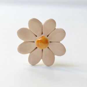 Daisy, floare din ceramică - casă & stil de viață - decorațiuni de casă - accesorii florale - flori la fir - Artynos.ro
