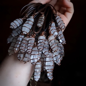 Pandantive energizante din cupru cu un singur cristal - Artynos.ro