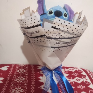 Buchet cu trandafiri de săpun parfumați  cu Stitch, coronița și banda text - casă & stil de viață - accesorii pentru decorat casa - suport de flori - buchete de flori - Artynos.ro