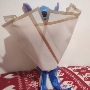 Buchet cu trandafiri de săpun parfumați, Stitch și banda text  - casă & stil de viață - accesorii pentru decorat casa - suport de flori - buchete de flori - Artynos.ro