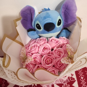 Buchet cu trandafiri de săpun parfumați și Stitch  - Artynos.ro