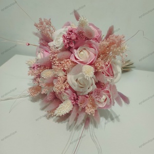 Buchet mireasa și nașă cu trandafiri de săpun șiplante uscate  - accesorii nuntă - buchet mireasă  - Artynos.ro
