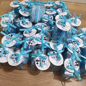 Marturii nunta sau botez cu trandafiri de săpun parfumați in cutiuțe de acetofan cu fundițe și eticheta personalizata   -  - Artynos.ro