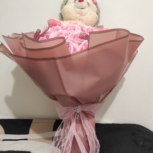 Buchet cu 51 trandafiri de săpun parfumați și arici - casă & stil de viață - accesorii pentru decorat casa - suport de flori - buchete de flori - Artynos.ro
