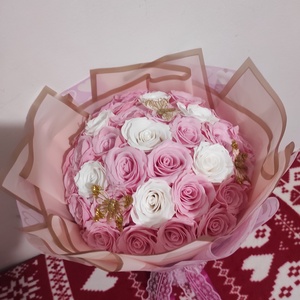 Buchet cu 35 trandafiri de sapun parfumati premium  - Artynos.ro