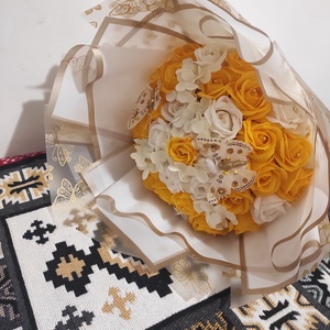 Buchet cu trandafiri de săpun parfumați   - casă & stil de viață - accesorii pentru decorat casa - suport de flori - buchete de flori - Artynos.ro
