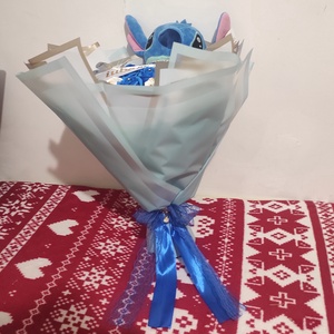 Buchet cu trandafiri de săpun parfumați și stitch - casă & stil de viață - accesorii pentru decorat casa - suport de flori - buchete de flori - Artynos.ro