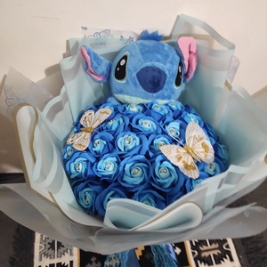 Buchet cu trandafiri de săpun parfumați si stitch  - casă & stil de viață - decorațiuni de casă - accesorii florale - buchete de flori - Artynos.ro