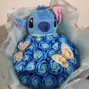 Buchet cu trandafiri de săpun parfumați si stitch  - casă & stil de viață - decorațiuni de casă - accesorii florale - buchete de flori - Artynos.ro