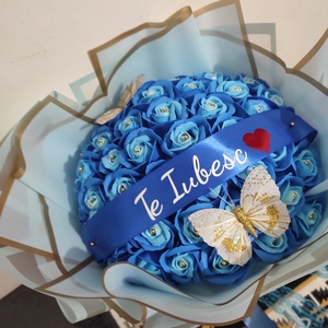 Buchet cu trandafiri de săpun parfumați  - casă & stil de viață - decorațiuni de casă - accesorii florale - buchete de flori - Artynos.ro