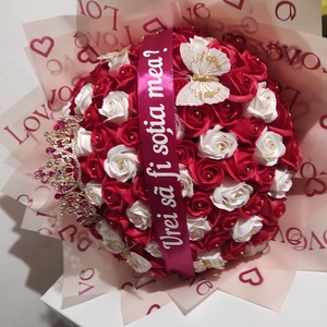 Buchet cu 101 trandafiri de săpun parfumați cerere căsătorie - casă & stil de viață - decorațiuni de casă - accesorii florale - buchete de flori - Artynos.ro