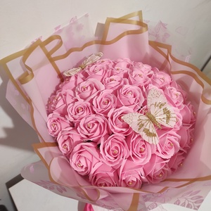 Buchet cu trandafiri de săpun parfumați  - casă & stil de viață - decorațiuni de casă - accesorii florale - buchete de flori - Artynos.ro