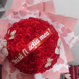 Buchet cu 101 trandafiri de săpun parfumați cerere căsătorie - casă & stil de viață - decorațiuni de casă - accesorii florale - buchete de flori - Artynos.ro