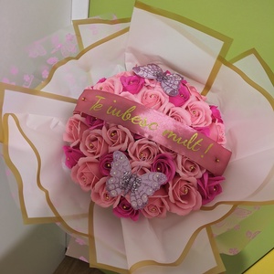 Buchet cu trandafiri de săpun cu parfumați - casă & stil de viață - decorațiuni de casă - accesorii florale - buchete de flori - Artynos.ro