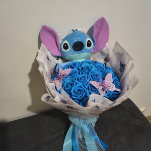 Buchet cu trandafiri de săpun parfumați și Stitch  - casă & stil de viață - decorațiuni de casă - accesorii florale - buchete de flori - Artynos.ro