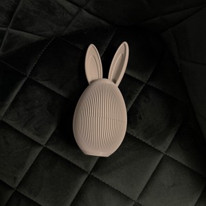 Suport pentru ouă Kinder Iepuraș � suport pentru ouă-surpriză imprimat 3D -  - Artynos.ro