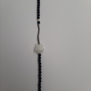 Choker onix cu floare jad alba central - Artynos.ro