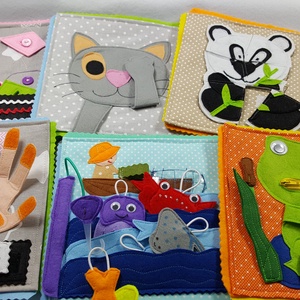Carte senzorială pentru bebe și copii 1-6 ani, 12 pagini interactive incluse în geantă textilă cu nume  - jucării și echipamente pentru copii - jocuri de gândire - curcubeu montessori, jocuri waldorf - Artynos.ro