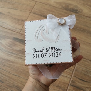 Cutie verighete  - accesorii nuntă - accesorii de nuntă - suport verighete și perne pentru inele - Artynos.ro