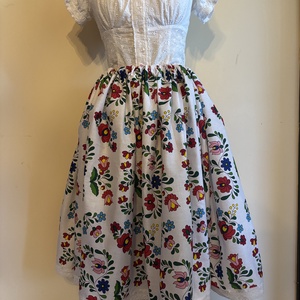 Fustă tradițională cu motive din Calocsa, pentru dans popular, evazată, de folclor, Imbracaminte si moda, Haine dama, Fusta dama, Cusatura, ARTYNOS