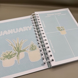 Agenda datata, in engleza pentru anul 2026 cu plante si flori - accessorii și unelte - carte, ziar - carte nouă - Artynos.ro