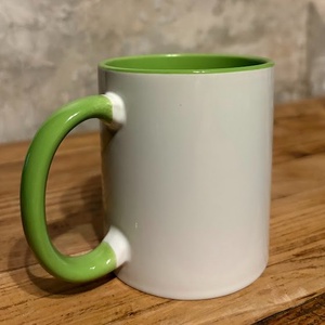 Cană ilustrată cu kobold care prinde un somn - casă & stil de viață - echipamente de bucătărie - accesorii de servire - căni - Artynos.ro