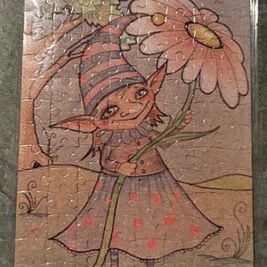 Puzzle magnet pentru frigider � Fata spiridus de primavara, Casa & Stil de viata, Echipamente de bucatarie, Decor de bucatarie, Magneti de frigider, Fotografie, grafica, desen, ilustratie, ARTYNOS