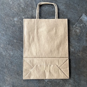 Punguță cadou � spiridușă de primăvară, frumoasă - accessorii și unelte - hârtie - hârtie decorativă - Artynos.ro