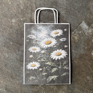 Punguta cadou � margarete gotice, Accessorii si unelte, Hartie, Hartie decorativa, Fotografie, grafica, desen, ilustratie, ARTYNOS