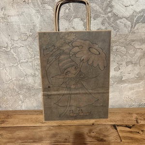 Punguta cadou � spiridusa de primavara, frumoasa, Accessorii si unelte, Hartie, Hartie decorativa, Fotografie, grafica, desen, ilustratie, ARTYNOS